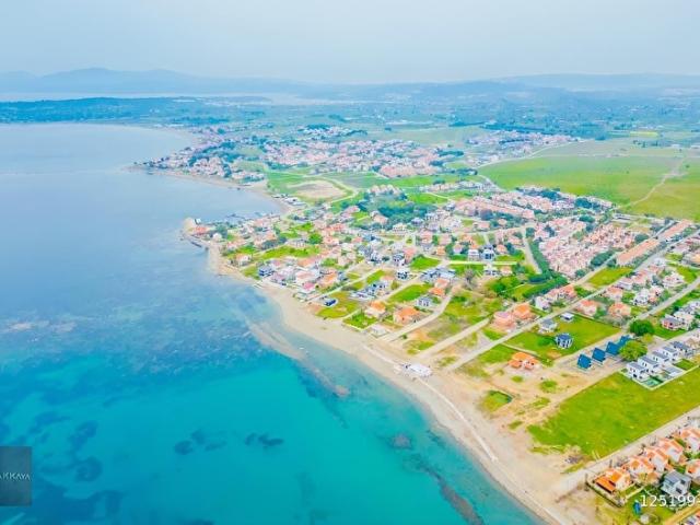 Seferihisar Akarcada sahile plaja iki adım daki arsamız satılık
