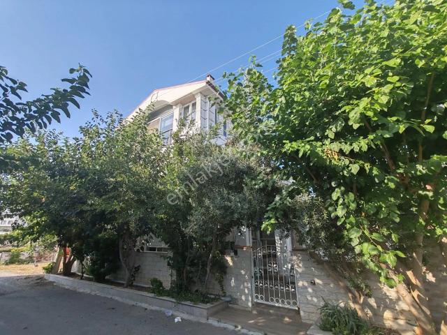 Seferihisar Atatürk Mahallesi Satılık Deniz Manzaralı Lüx Müstakil Villa