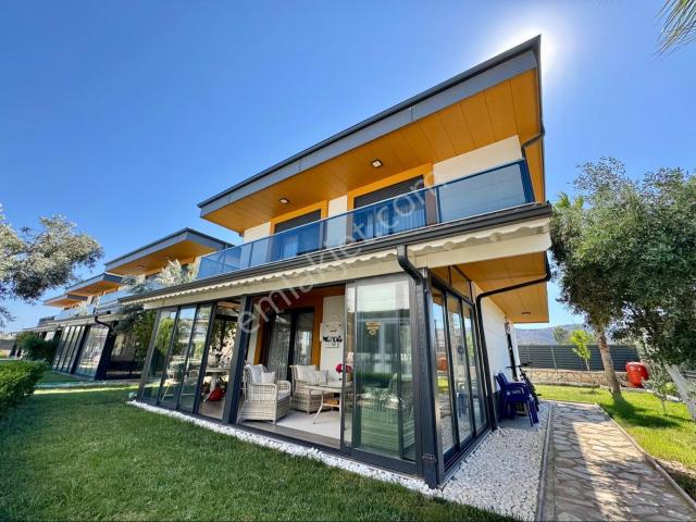 Seferihisar Doğanbey De Satılık 3+1 Ultra Lüks Havuzlu Villa