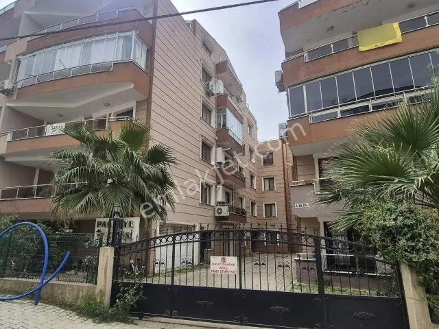 Seferihisar Hıdırlık Mahallesi' Nde 130 M2 Satılık Daire
