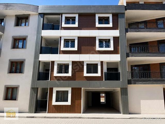 Seferihisar Merkezde 3+1 Açık Mutfak Kiralık Daire