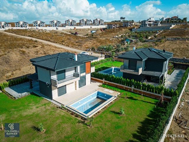 Seferihisar'ın Gözde Bölgesi Bahçeşehir'de Havuzlu Satılık Villa