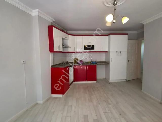 Seferihisar Çolak İbrahim Bey'de Satılık Aydınlık 1+1 Daire