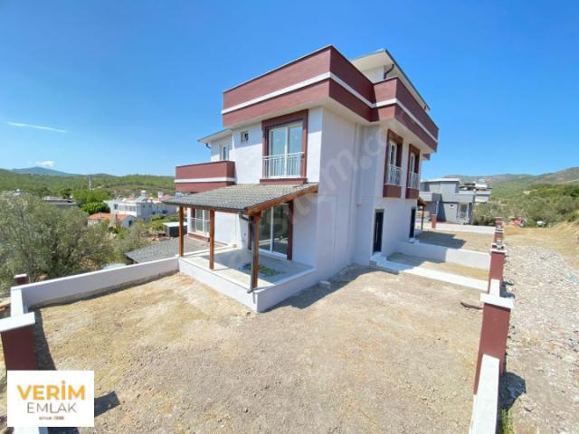 Seferihisar Payamlı De Geneş Bahçeli Deniz Manzaralı Satılık 3+1 Villa