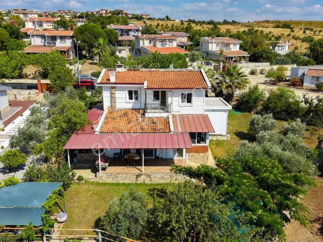 Seferihisar'da Lüks Müstakil Tapulu Villa