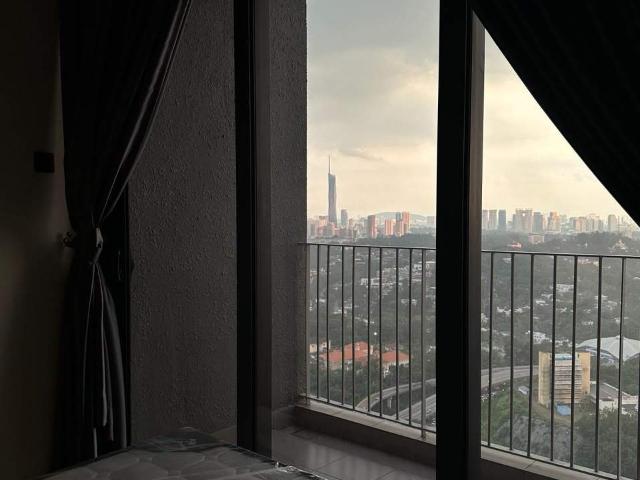 Segambut Middle Room with Amazing KL Skyline View new unit