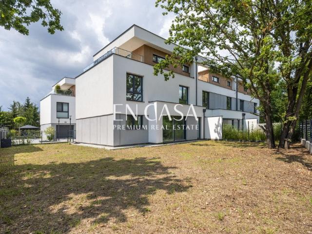 Segment narożny 172m2, 5 pokoi, taras, garaż, deweloperski