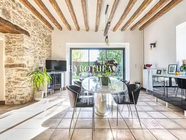 Segré en Anjou Bleu 49500 Achat / Vente maison 8 pièces t8 piscine terrasse