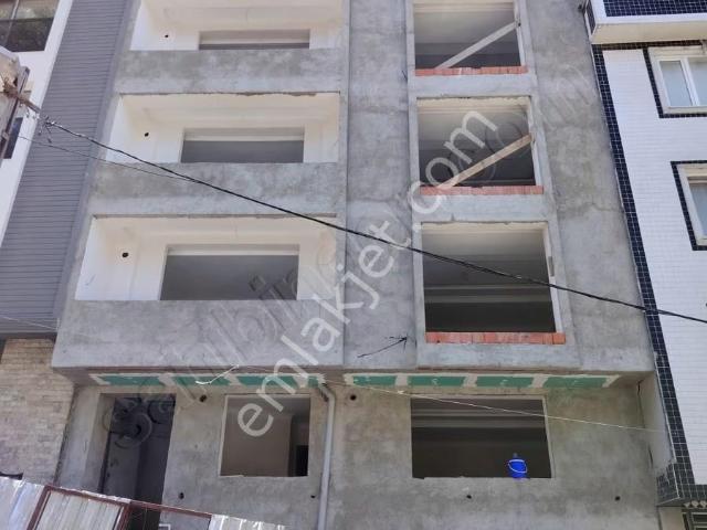 Seher İnşaat Şakir Zümre Caddesinde Satılık Otoparklı 3+1 Daire