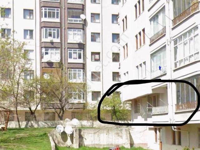 Sehitlikte Sahibinden Satılık 3+1 Batı Cephe Önü Açık