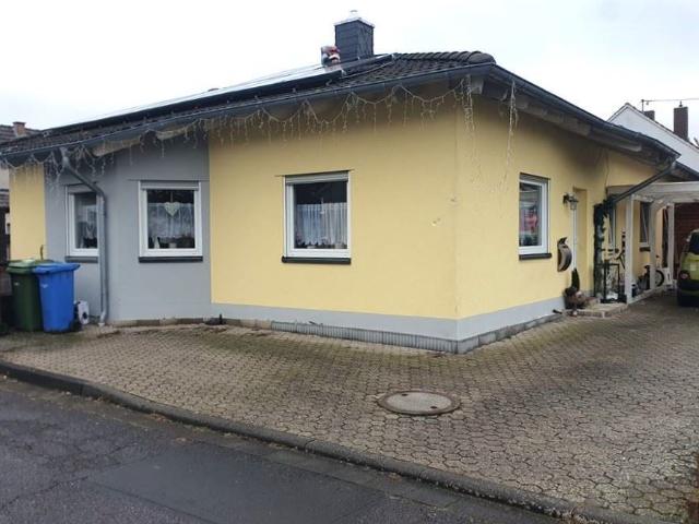 Sehr gepflegter und schöner Bungalow in guter Lage