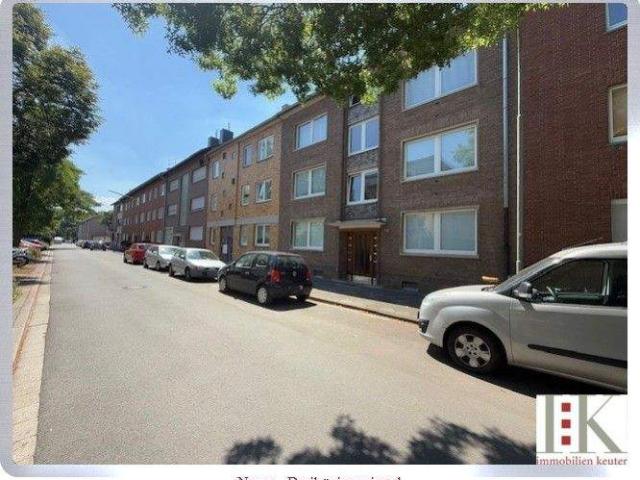 Sehr gepflegtes MFH! Dreikönigenviertel Neuss! VOLLVERMIETET!