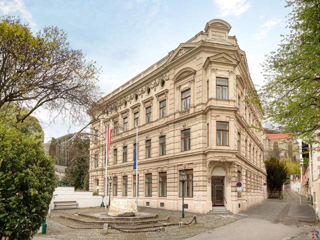 SEHR GERÄUMIGE 2 ZIMMER ALTBAUWOHNUNG II PRESTIGE UND ELEGANZ II WOHNEN IM DENKMALGESCHÜTZEN MÖDLINGER STADTJUWEL II FUSSGÄNGERZONE