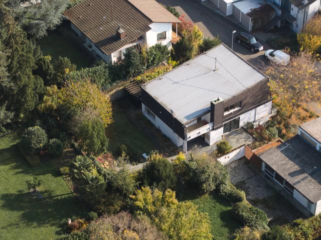 Sehr großes Einfamilienhaus in hervorragender Lage mit Garten