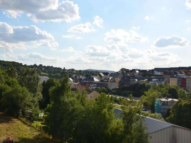 Sehr schöne 5 Raum Wohnung WE 11/12