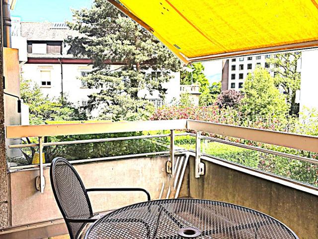 Sehr schöne 5,5 Zimmer Wohnung, komplett möbliert mit Balkon in Petit Saconnex/Geneva