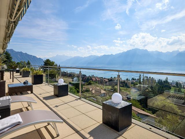 Sehr schöne Wohnung mit außergewöhnlichem Blick auf den See und die Alpen