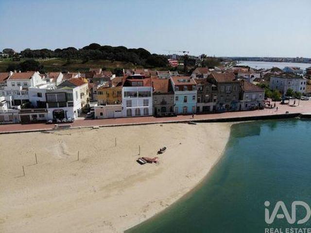 Seixal Setubal 102311766
