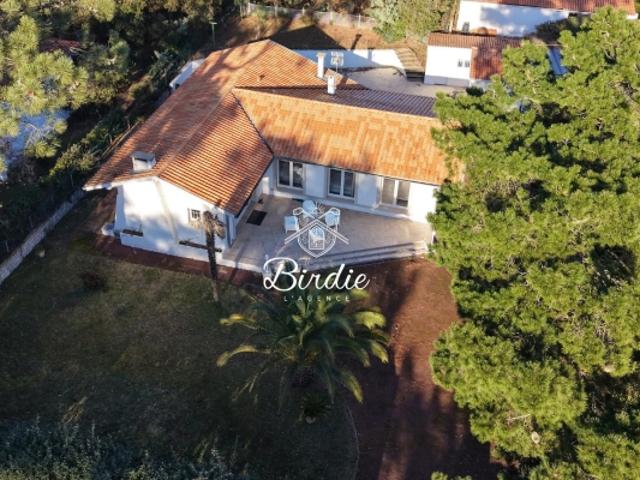 Seignosse Bourdaines/Fond du Lac d'Hossegor: maison de plain pied sur un terrain de 951m2