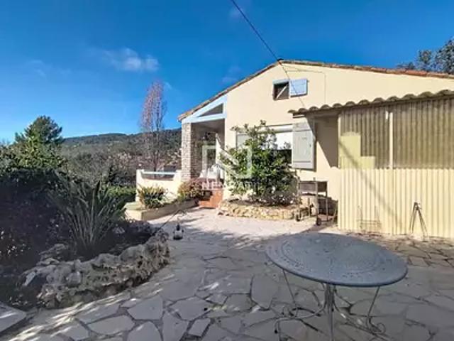 Seillans 83440 Achat / Vente maison 4 pièces t4 terrasse cave