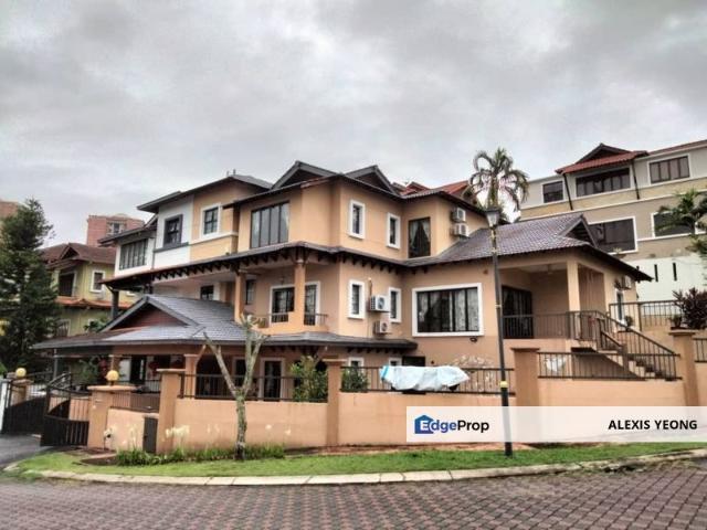 Sejati Hill Villa