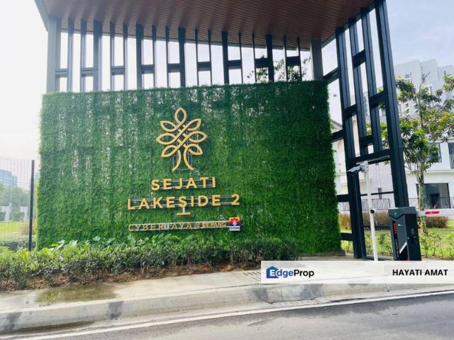 Sejati Lakeside 2