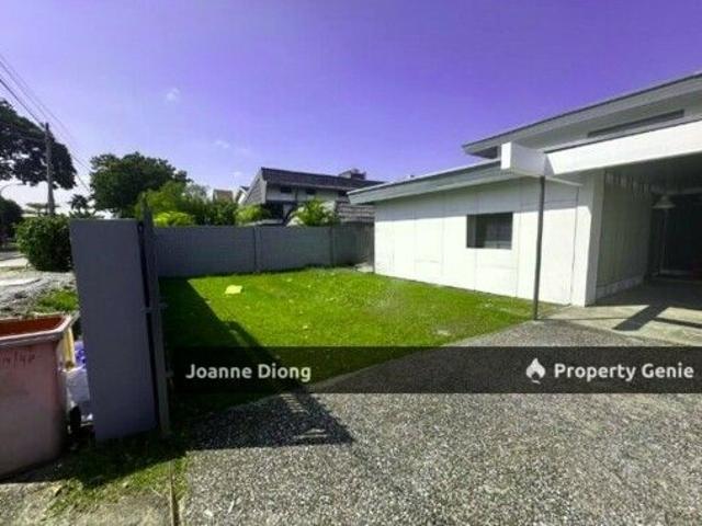Sek 14 PJ Double Storey Bungalow
