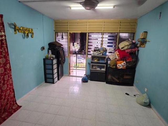 Seksyen 24 Shah Alam Non Bumi 2nd Floor Walk Up Apartment For Sale