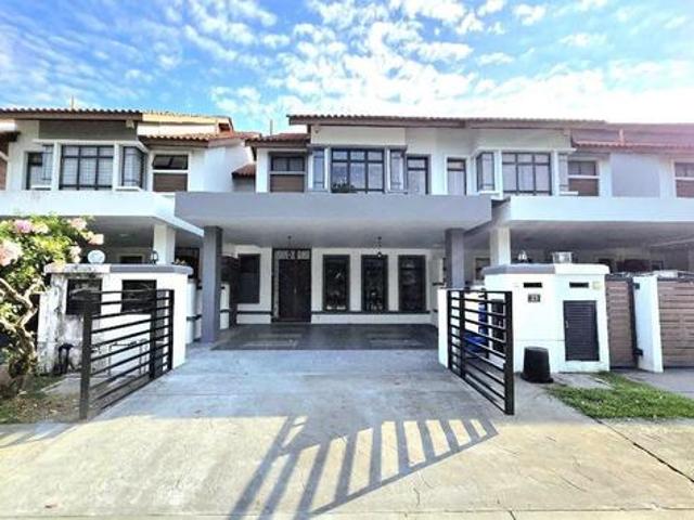 Seksyen 35 Alam Impian Arca Karya Superlink Double Storey House
