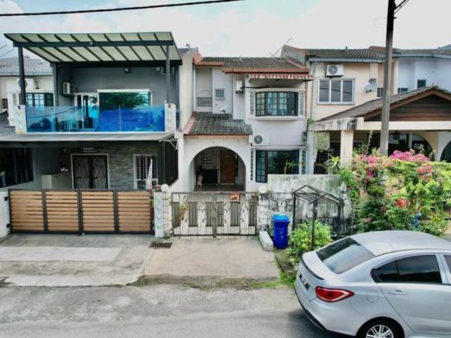SEKSYEN 8 SHAH ALAM FACING OPEN Double Storey Terrace FOR SALE
