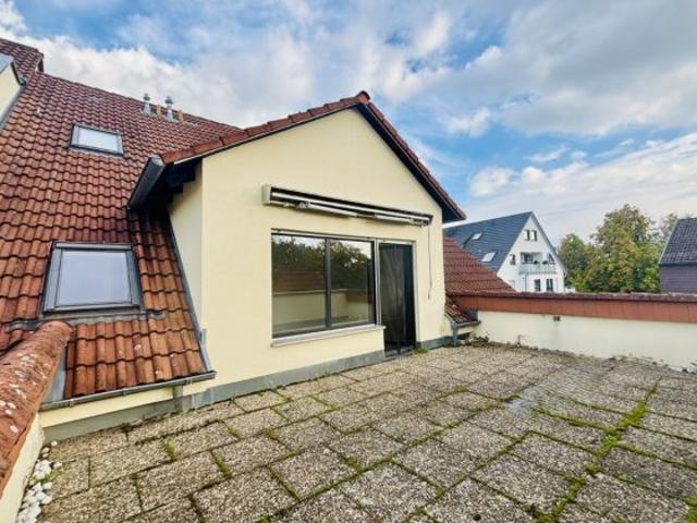 Seltene Gelegenheit Attraktive 2,5 Zimmer Wohnung mit riesiger Dachterrasse günstig zu verkaufen!