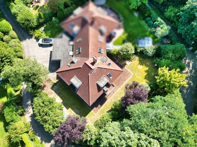 Seltene Gelegenheit! Doppelhaushälfte in exklusiver Community mitten im Grünen 650m zum Elbstrand