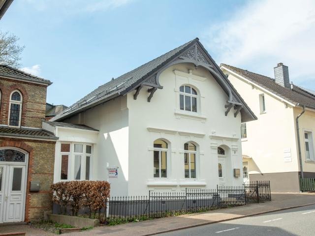 Seltene Gelegenheit! Top Villa mit hochwertiger Ausstattung in Innenstadtlage