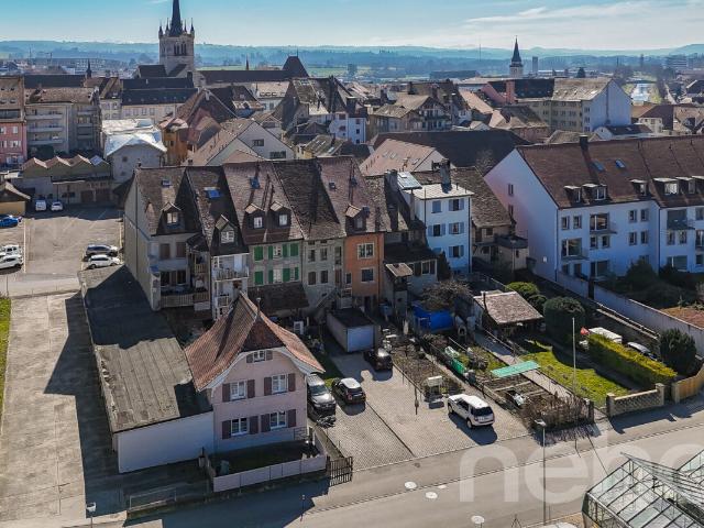 Seltene Gelegenheit: 3 Wohnungen im Herzen von Payerne