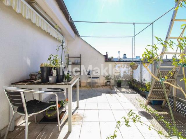 Seltene Gelegenheit: 3 Zimmer Wohnung mit Dachterrasse, Liftzugang & Panoramablick