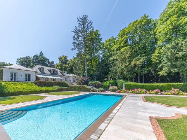 Seltene und erhaltene Umgebung für dieses elegante Anwesen