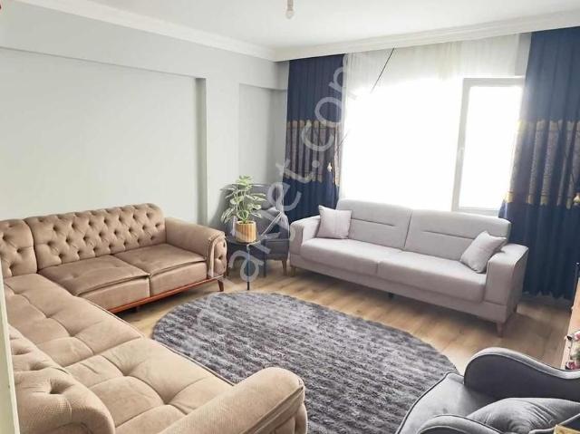 Selçuk Çarşıda Satılık 150m2 2+1 Daire