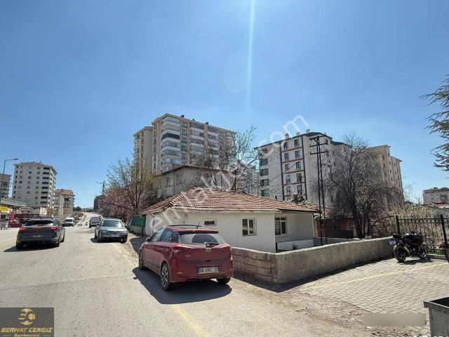 Selçuklu Caddesi Üzerinde Satılık Yapılı Ev
