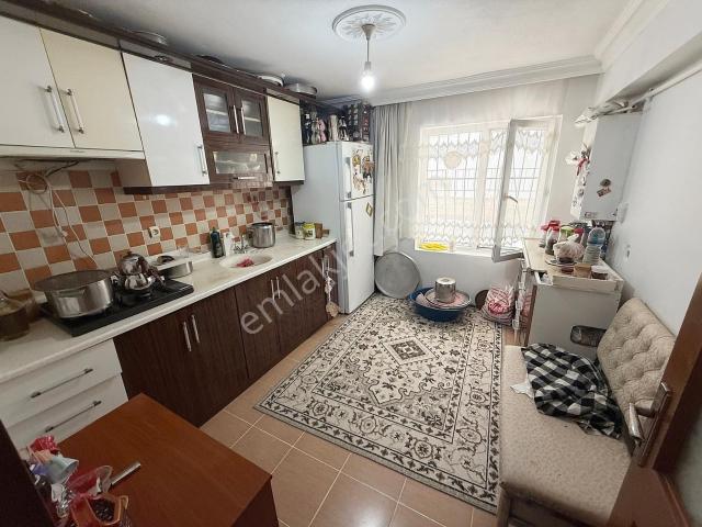 Selçuklu Mah Cadde Üzerinde Masrafsız Satılık 2+1