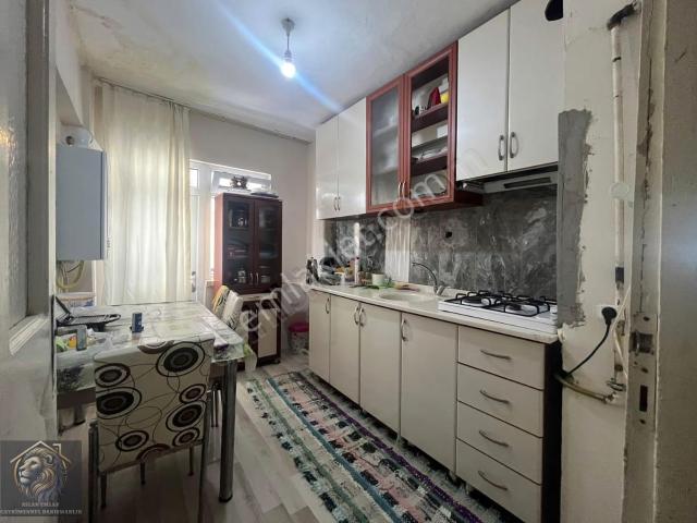 Selçuklu Mahallesinde Satılık Tek Tapu Çift Daire Toplam 6+2