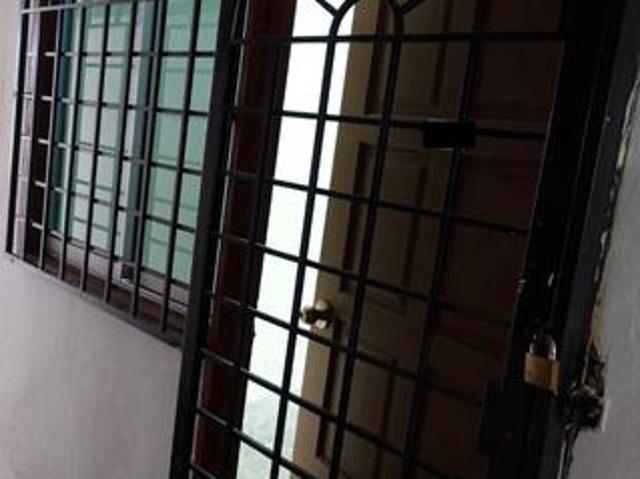 Selangor Shah Alam Freehold Flat PKNS Seksyen 7 Shah Alam Flat For Sale