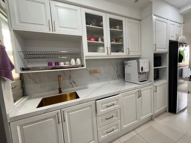 Fully Furnished Aman 1 Condominium for Rent Near Jalan Kebun Rimbayu