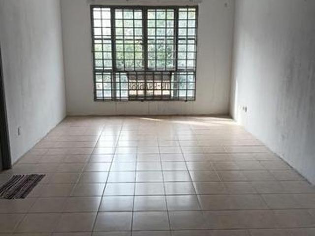 Selangor Shah Alam Not Furnished Pusat Komersial Seksyen 7 Apartment For Rent