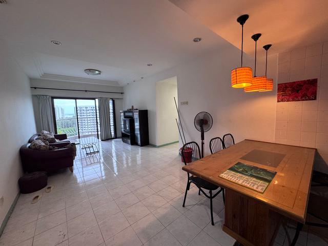 Selat Horizon Freehold 3 Rooms Apartment Below Value Klebang