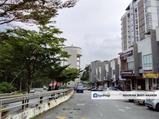SELAYANG HEIGHTS