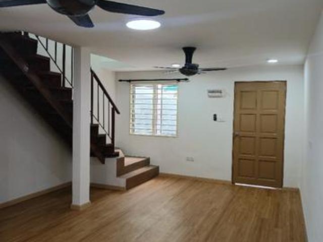 Selayang Jaya Double Storey for rent