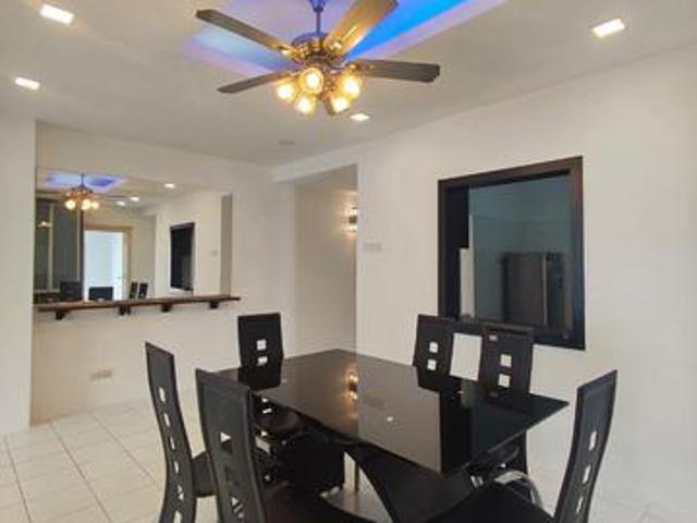 Selayang point condo for rent fully furnished 1 carpark aircond