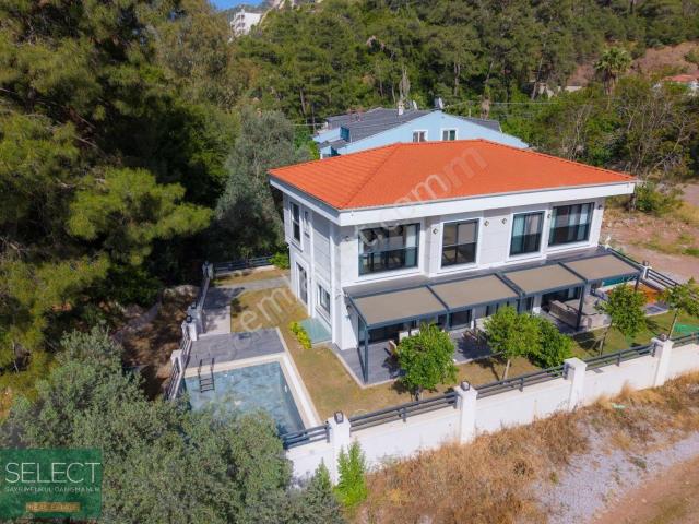 Select'ten Marmaris İçmeler'de Kiralık 4+1 Villa