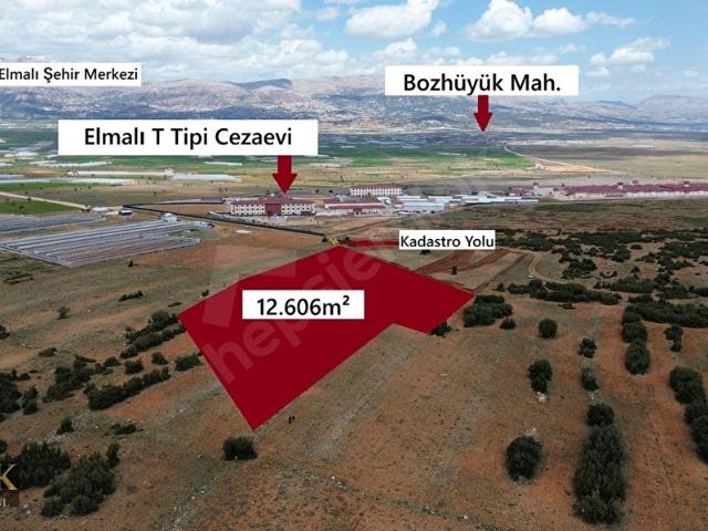 SELEK GAYRİMENKUL' den BOZHÜYÜK MAH. 12.606m SATILIK TARLA