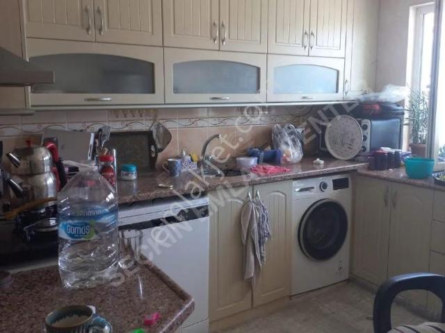 Selendi Merkezde Kiralık 3+1 Daire